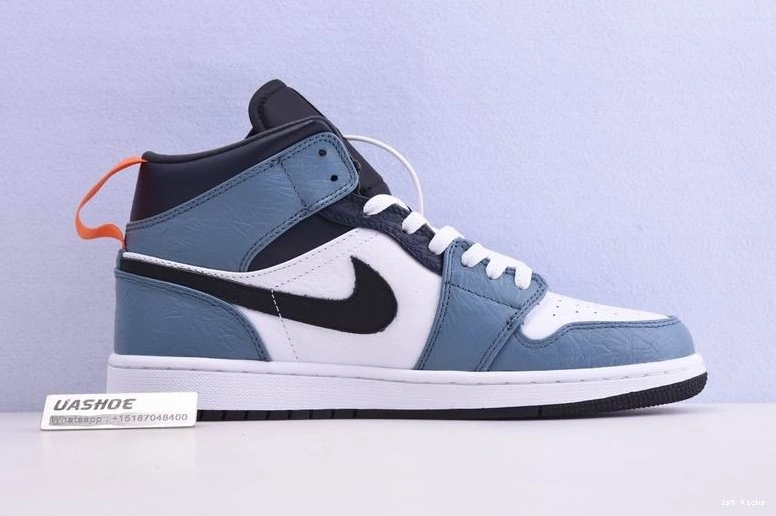 Facetasm CU2802-100  Fearless Jordan 1 Mid 0327